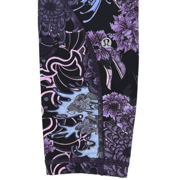 Lululemon Time To Sweat Crop Luxtreme 23" In Memoir Multi Purple Size 2 - Picture 7 of 7